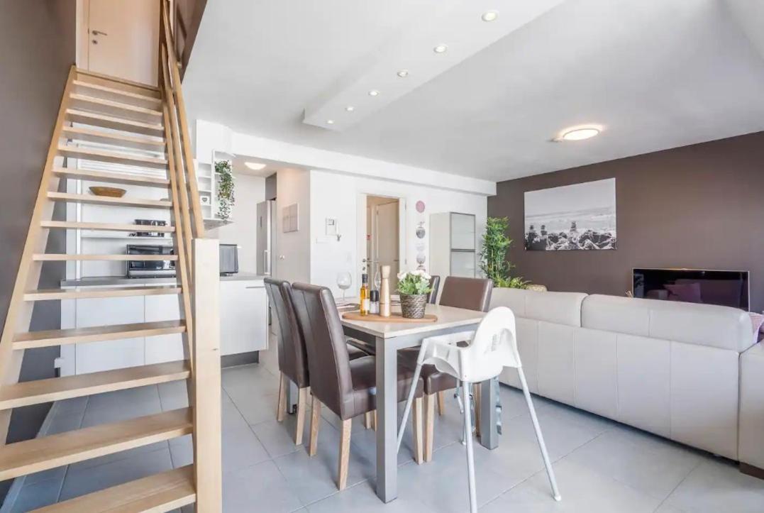 Cosy Duplex In Westende Met 3 Slpk Middelkerke Bagian luar foto